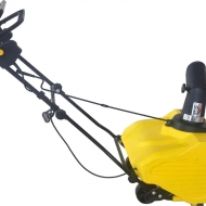 Снегоотбрасыватель электрический CHAMPION STE1650