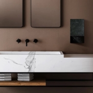 Проточный водонагреватель AURUS AWH I 8.8 IN Graphite Marble